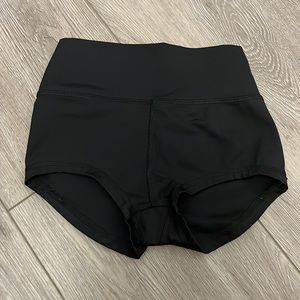 Five Dance, black shorts, size YL